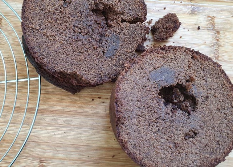 Layer cake à la caroube et au miel 6