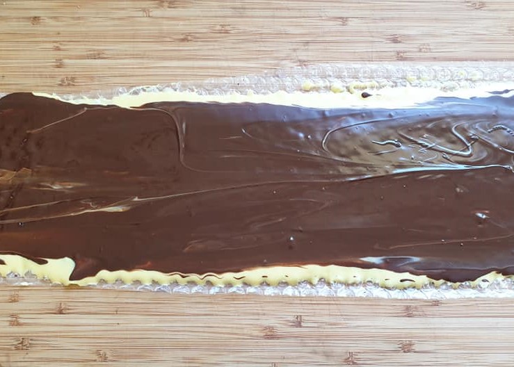 Layer cake à la caroube et au miel 9
