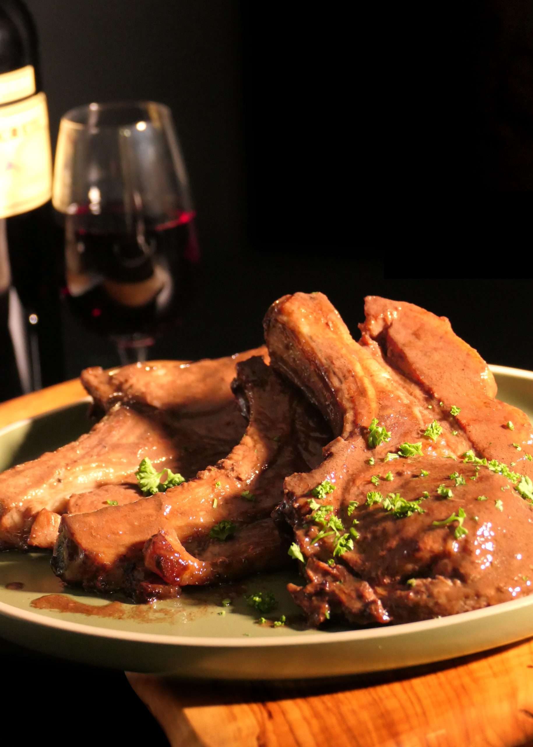 côtes de porc au vin recette grecque
