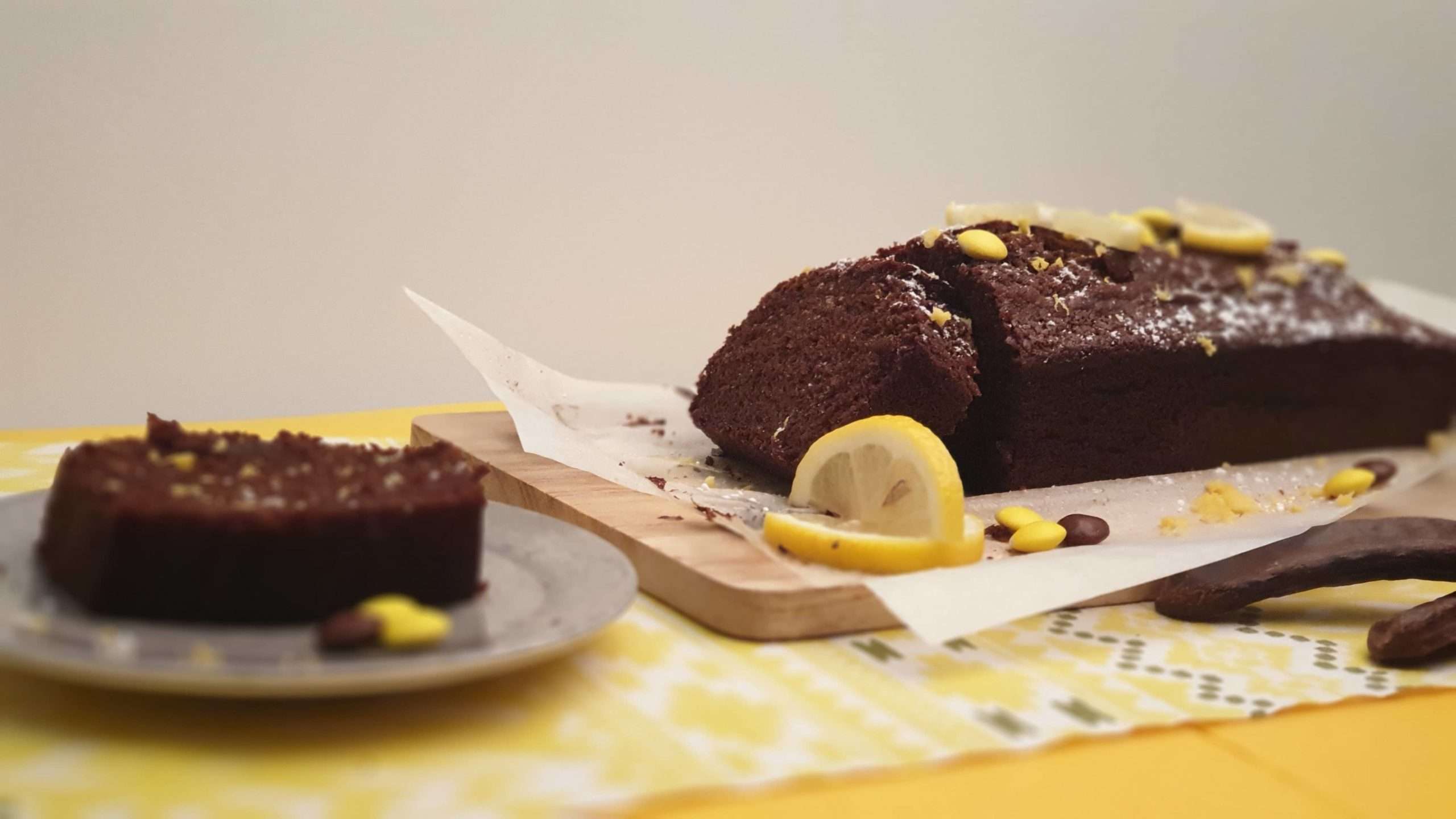 photo présentation cake caroube et citron