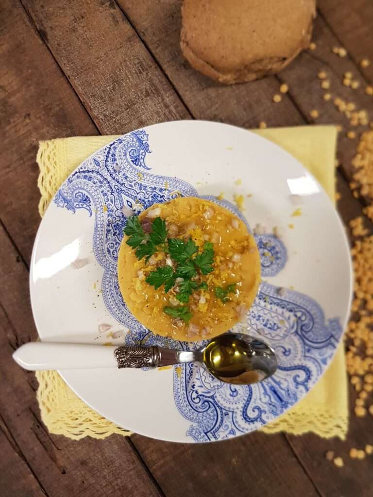 Fava grecque : la vraie purée de pois cassés de Santorin