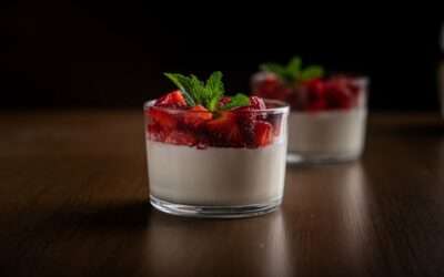 Glossaire 1 Panna cotta aux coulis de fruits rouges et mastic de Chios
