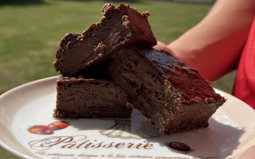 Gâteau fondant à la caroube, protéiné (sans beurre ni huile)