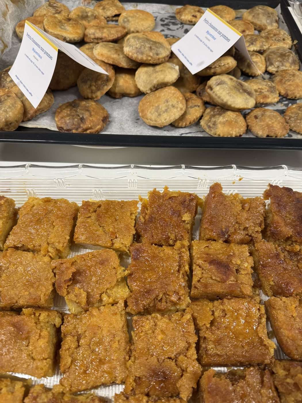La portokalopita, gâteau grec à l'orange du livre Grèce vegan, au buffet de la soirée